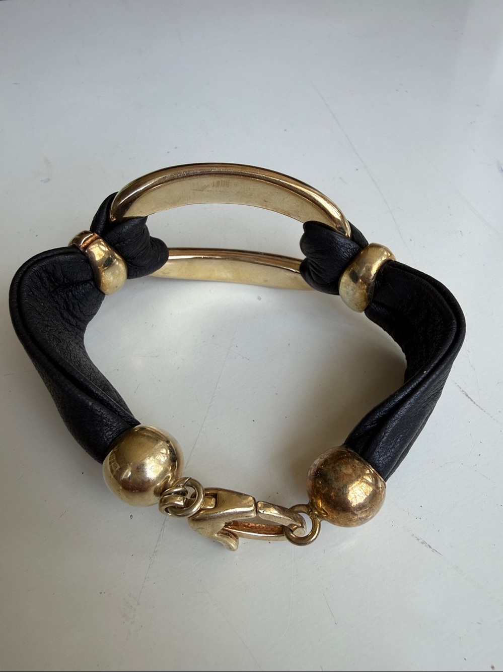 Leather And Gold Bracelet - Picture 5 of 5